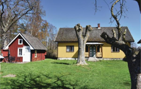 Three-Bedroom Holiday Home in Lottorp